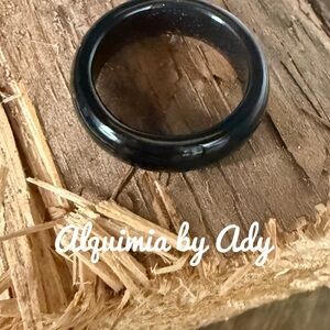 Black onyx carved ring